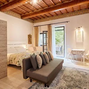 Residenza Stuart - La Casa Nido Nest House - Dimora Storica Appartamento